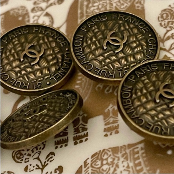 CHANEL Gold Button Set